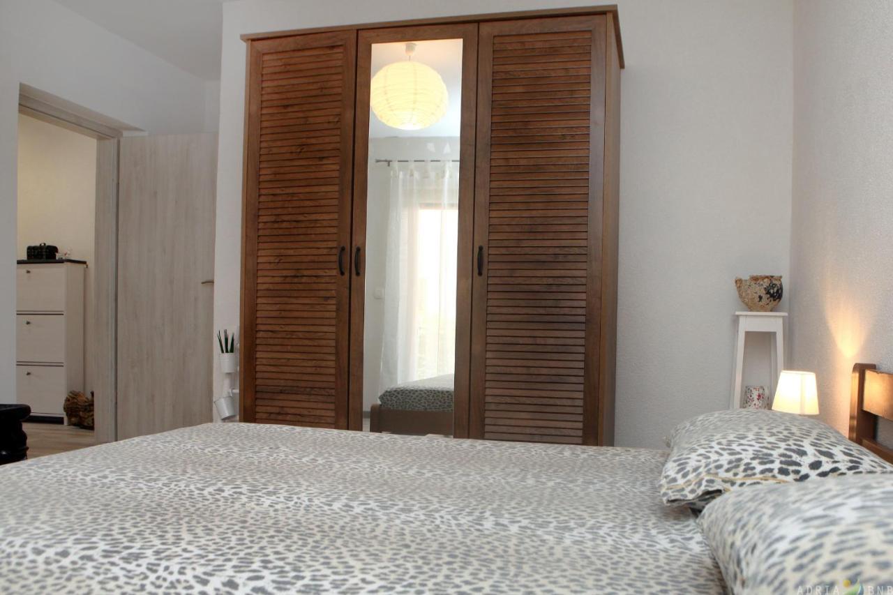 Nice Apartment Near The Sea Es3 Umag Exterior photo